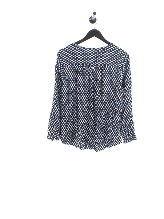 b3529c76eb76d00bb25b3fef676330d2