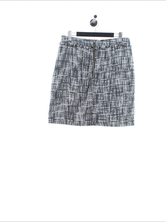 e6ee93b33d170fa9c9c353a374eff8dd