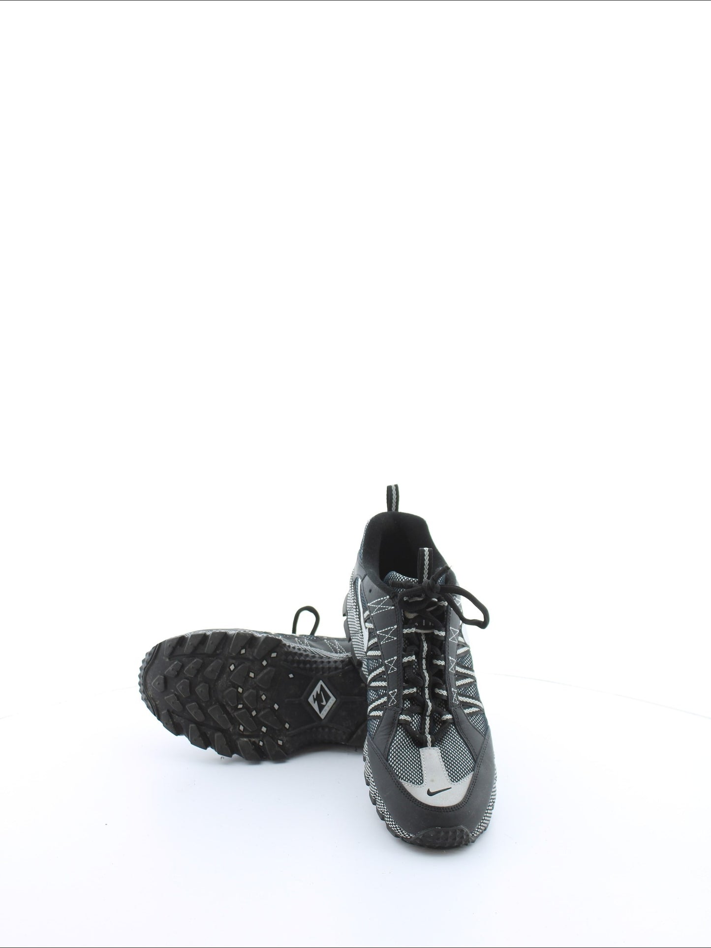 15817d048a161b2104775f4a001f648e