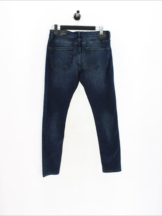 663052095888583d02d26585bd7759ad