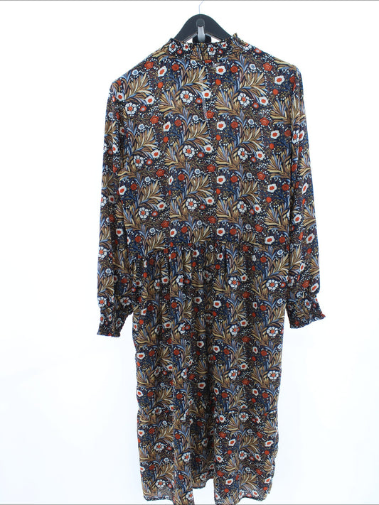 77b4d08c354bb48eea689823ae28dc25