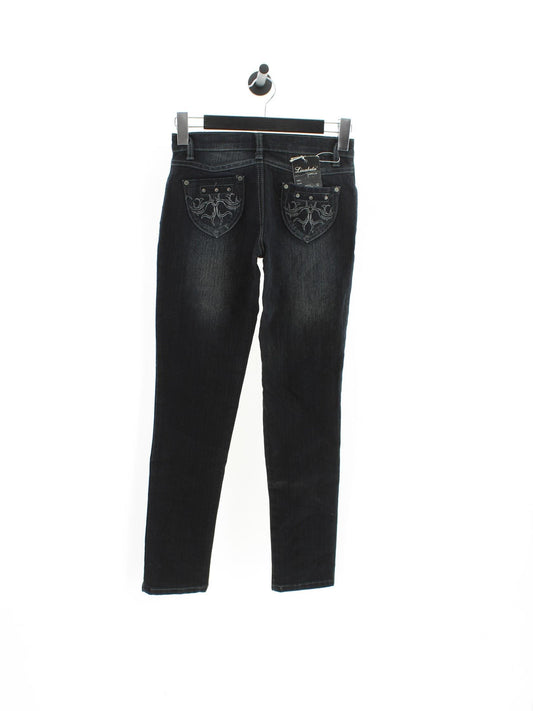 9b230b3b85a01e2d10e60a874486e173