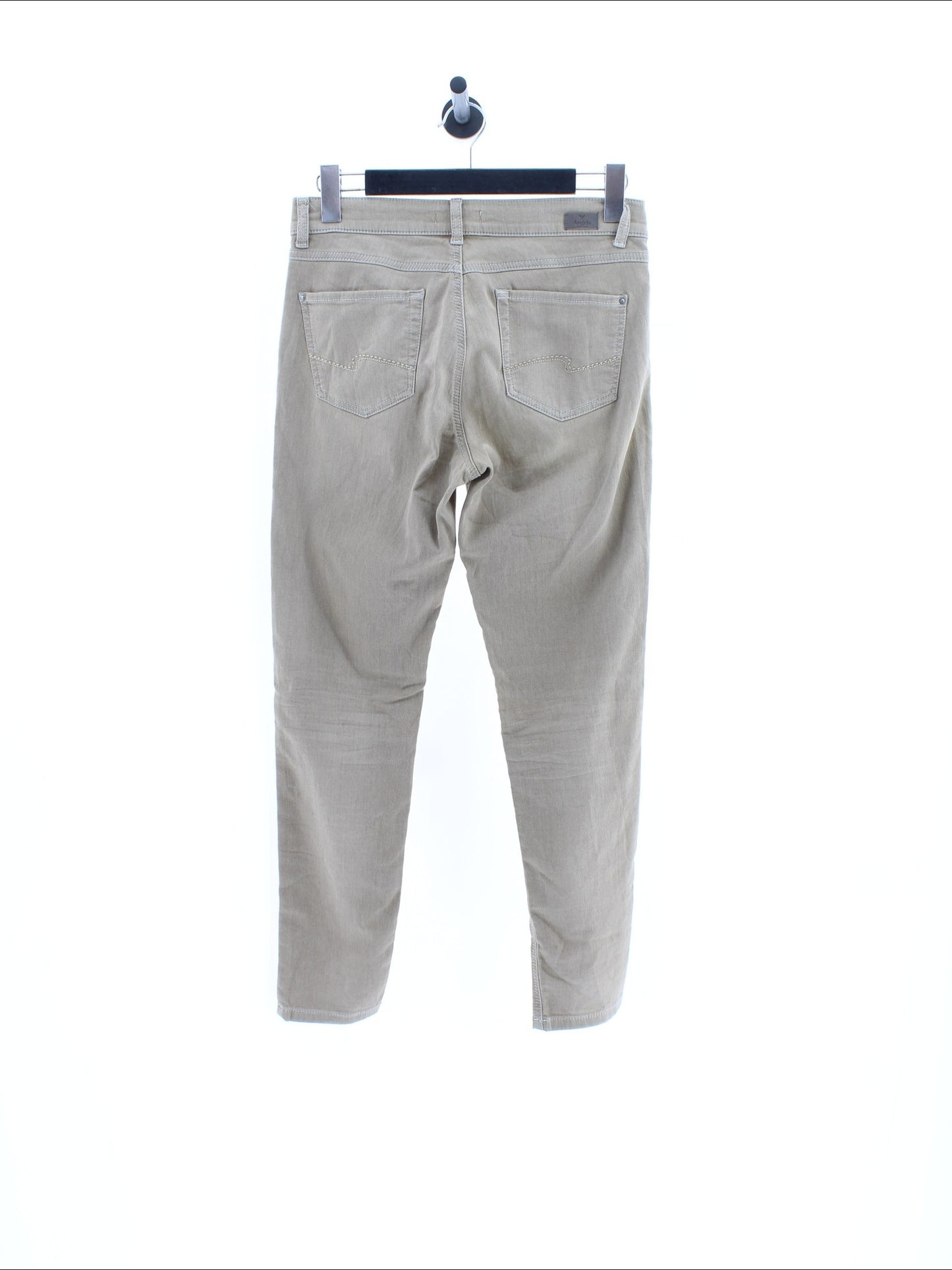 a221b897763e2761c89db8e21dee7b7b