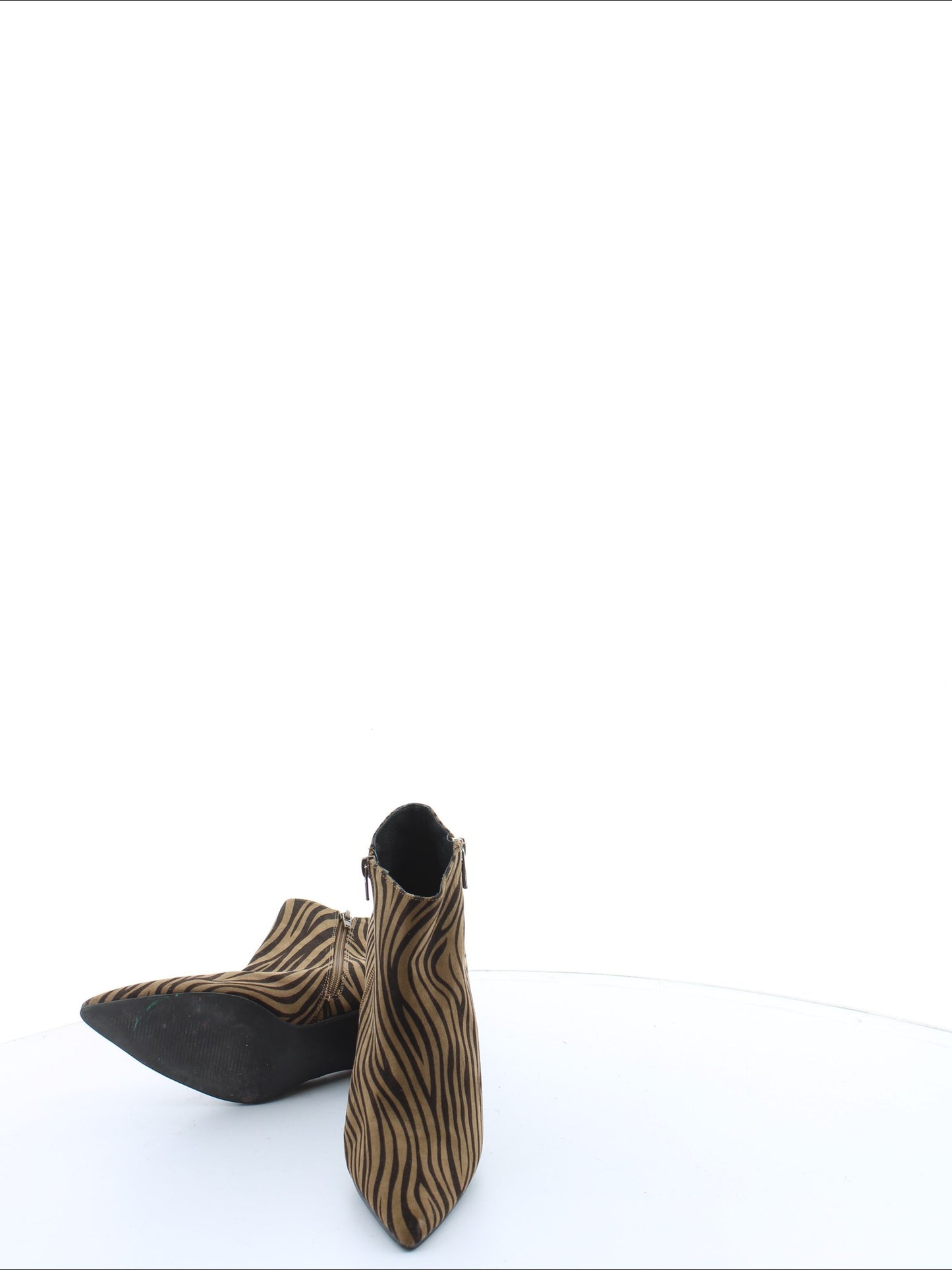 5038efc6ef4dd61ab0c58934fcaf0f6b