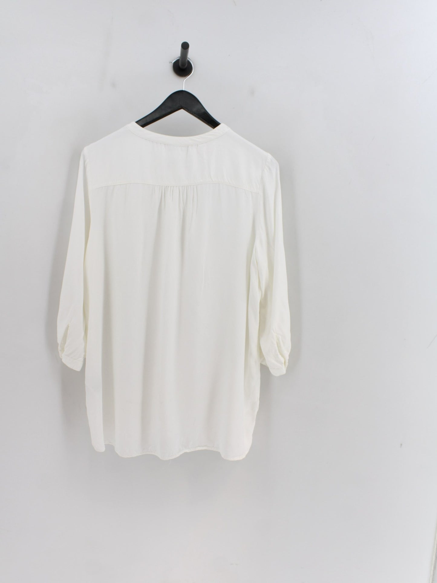 f0a5b2efcfc174d816ab96e4bc923805