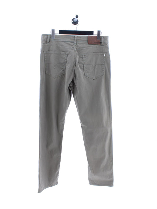 23da16dd990a1a845ba769a12010fd72