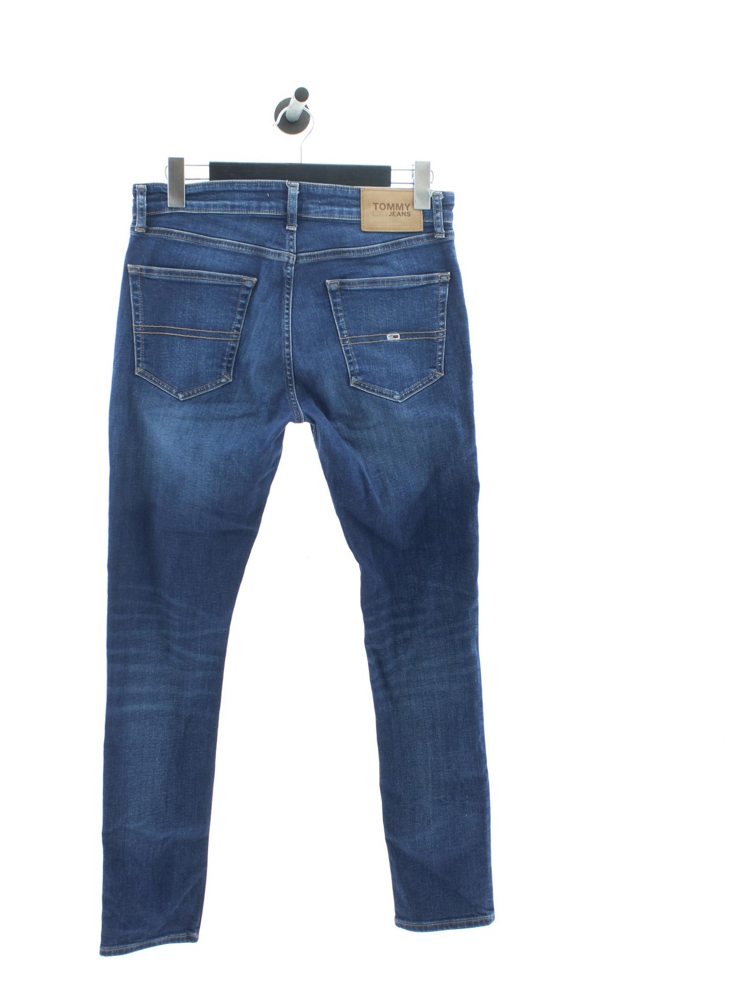 09eb7537af43344e4fe24559559476e6