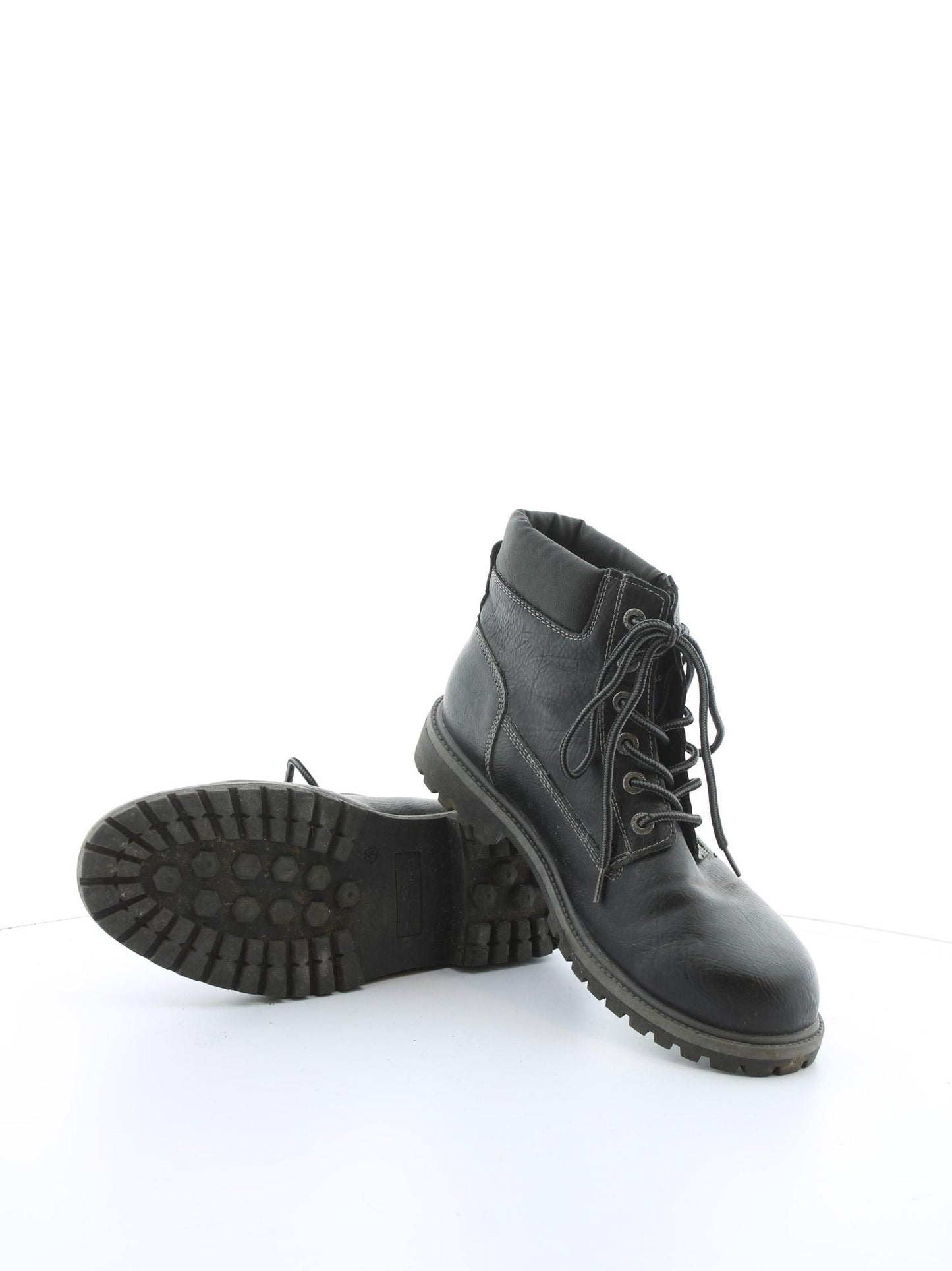 33b64616fc599a37eb08356a8fe63914