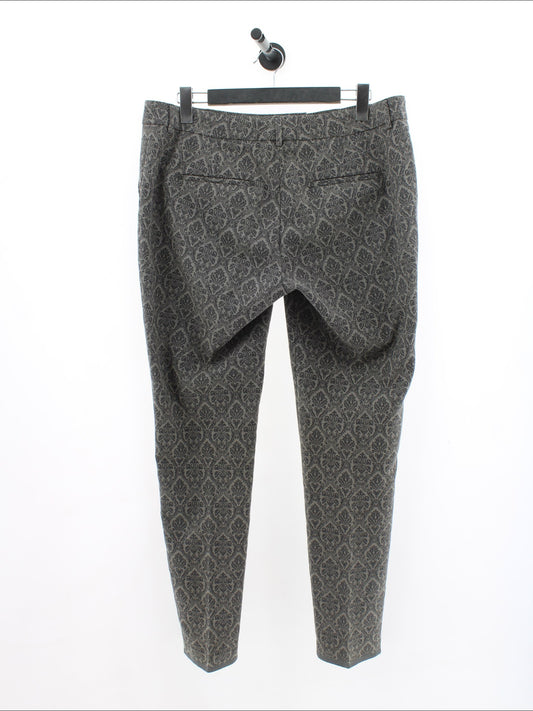 Spodnie Casual Rozmiar: 50
