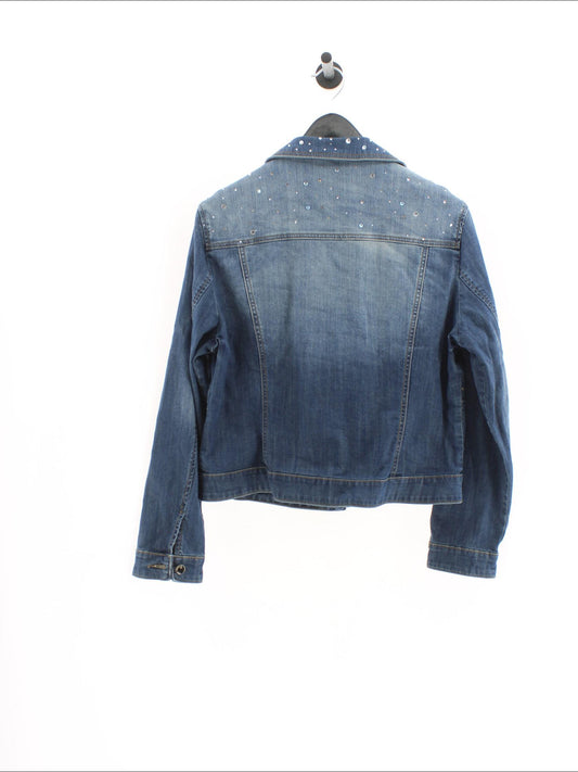 c1e38d3f9af5e8ba58b266c882922f7a