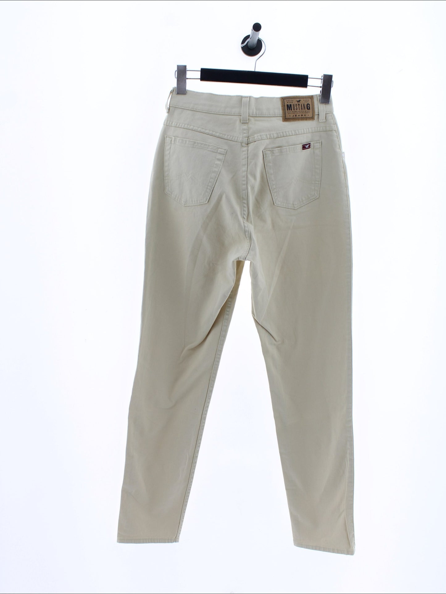 64a8b131edcc2766e2b21291a3c79dd0