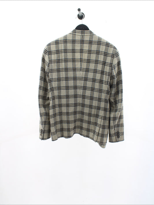 7a7252410c2ca04b3e5f825a348f5323