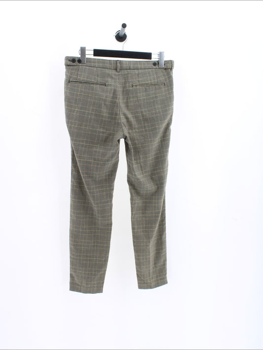 980659b88e4717b52b0999770a91a388