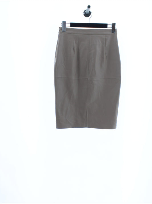 b52bedeb4243a18b277b8b7a7fe50995