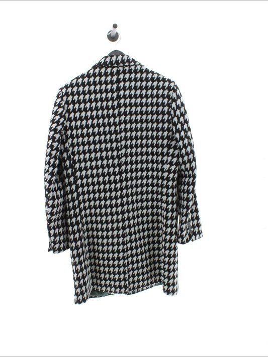 ade984549a87b58c33f02bf2618807ac