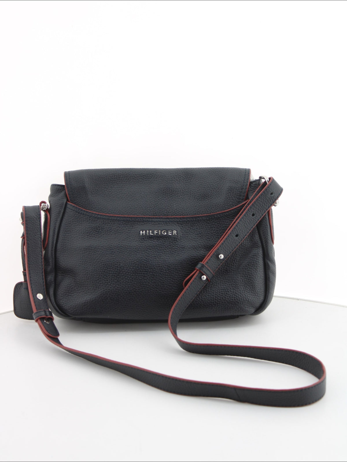 Torebka Tommy Hilfiger Rozmiar: uniwersalny