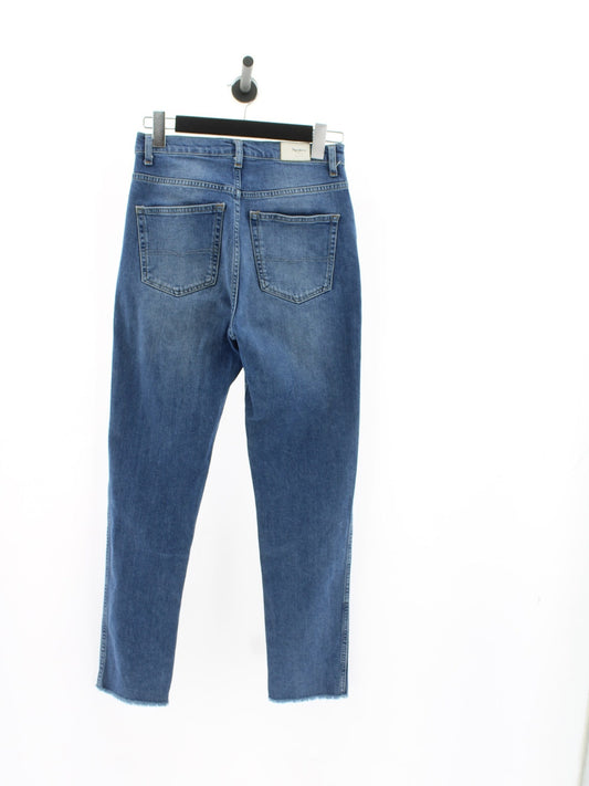 794807c2d940597403f57b3782aef369