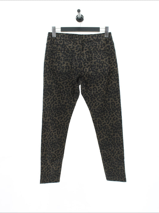 37f3edf3806f713628f78061d8125648