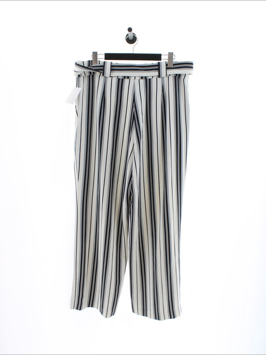 1b2d288d4fcbfa7eca08017bb057e267