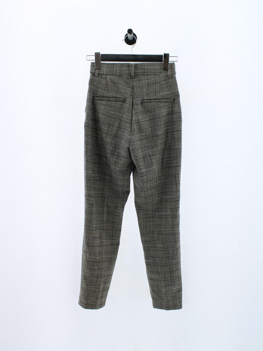 7b2928b055a052d701511a9d2d52bc80