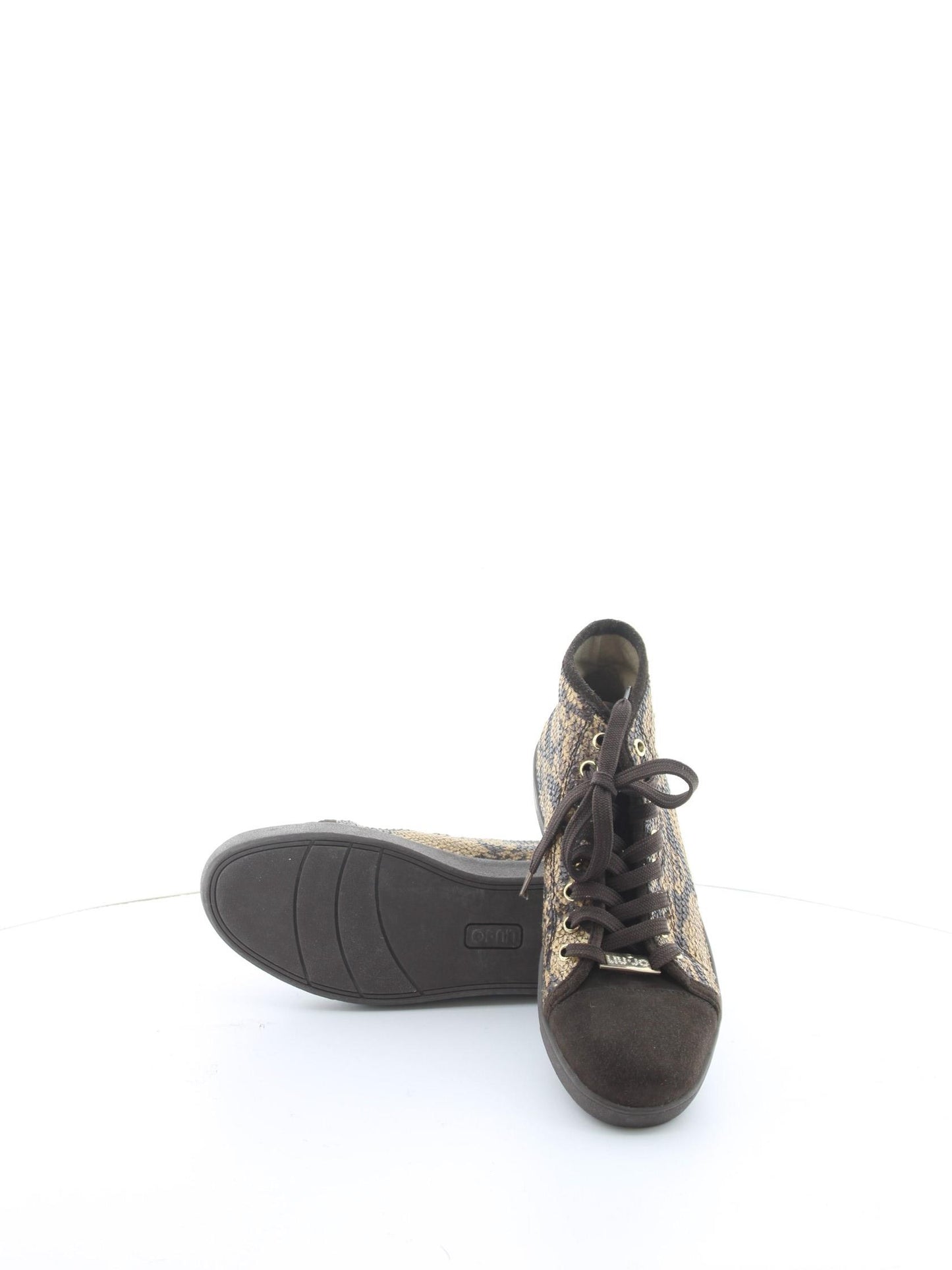 b1d98f2e3cbbc8f1f90b8950daed1c97