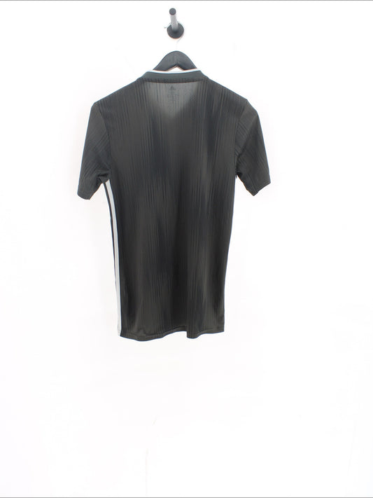 T-shirt adidas Rozmiar: XS
