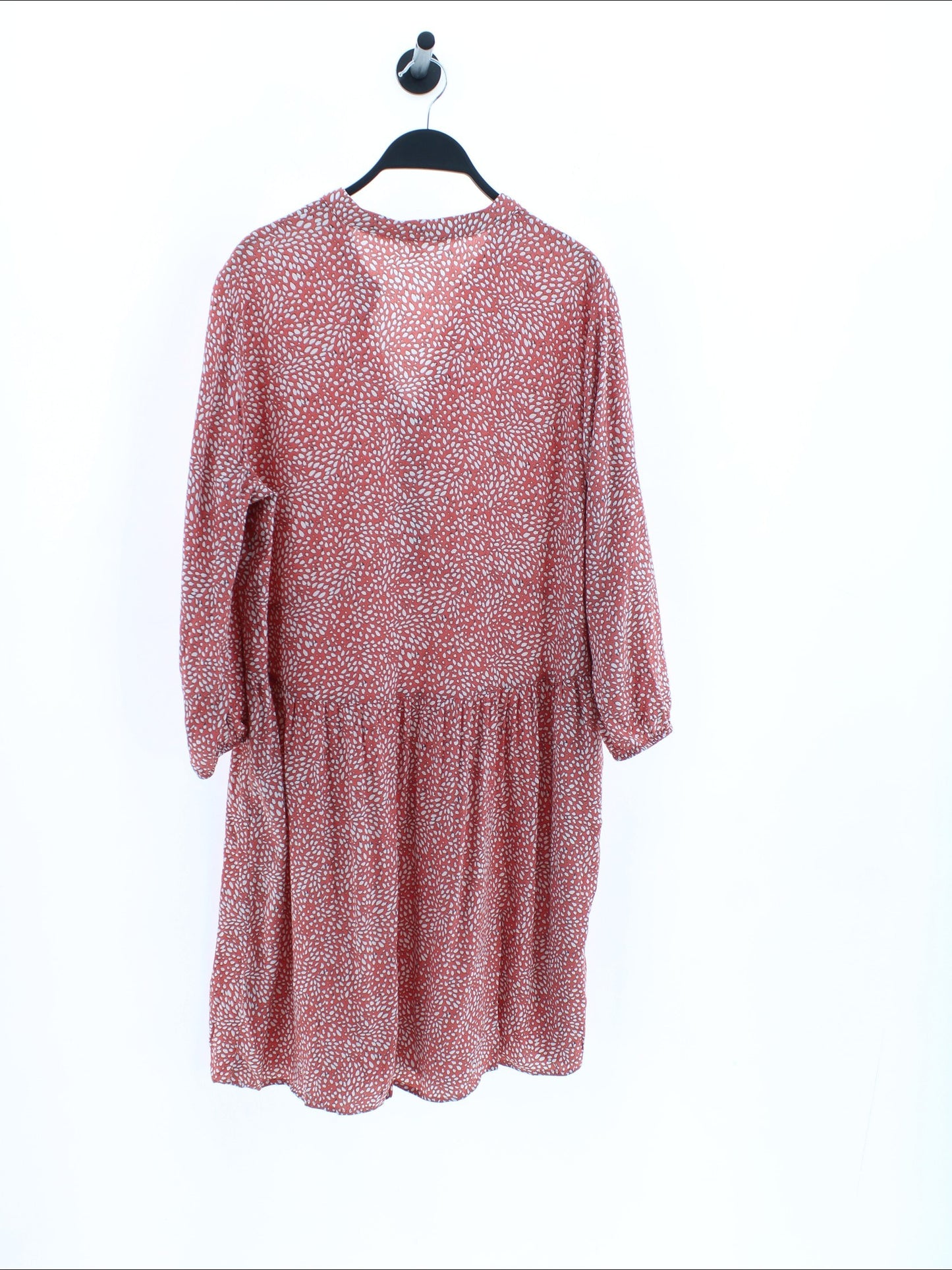 02b434b11e2a83f8bb39d51f63c44758