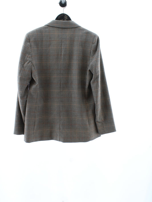 db8c83b27384a38a6917227449346797