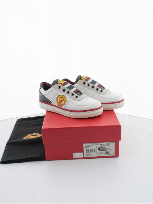 c4b38aa0e7846930bcd45701ccd9322e