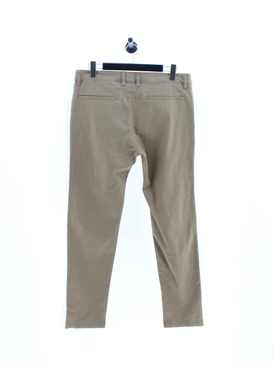 d153dd8bac091be0639565e7f8d79de9