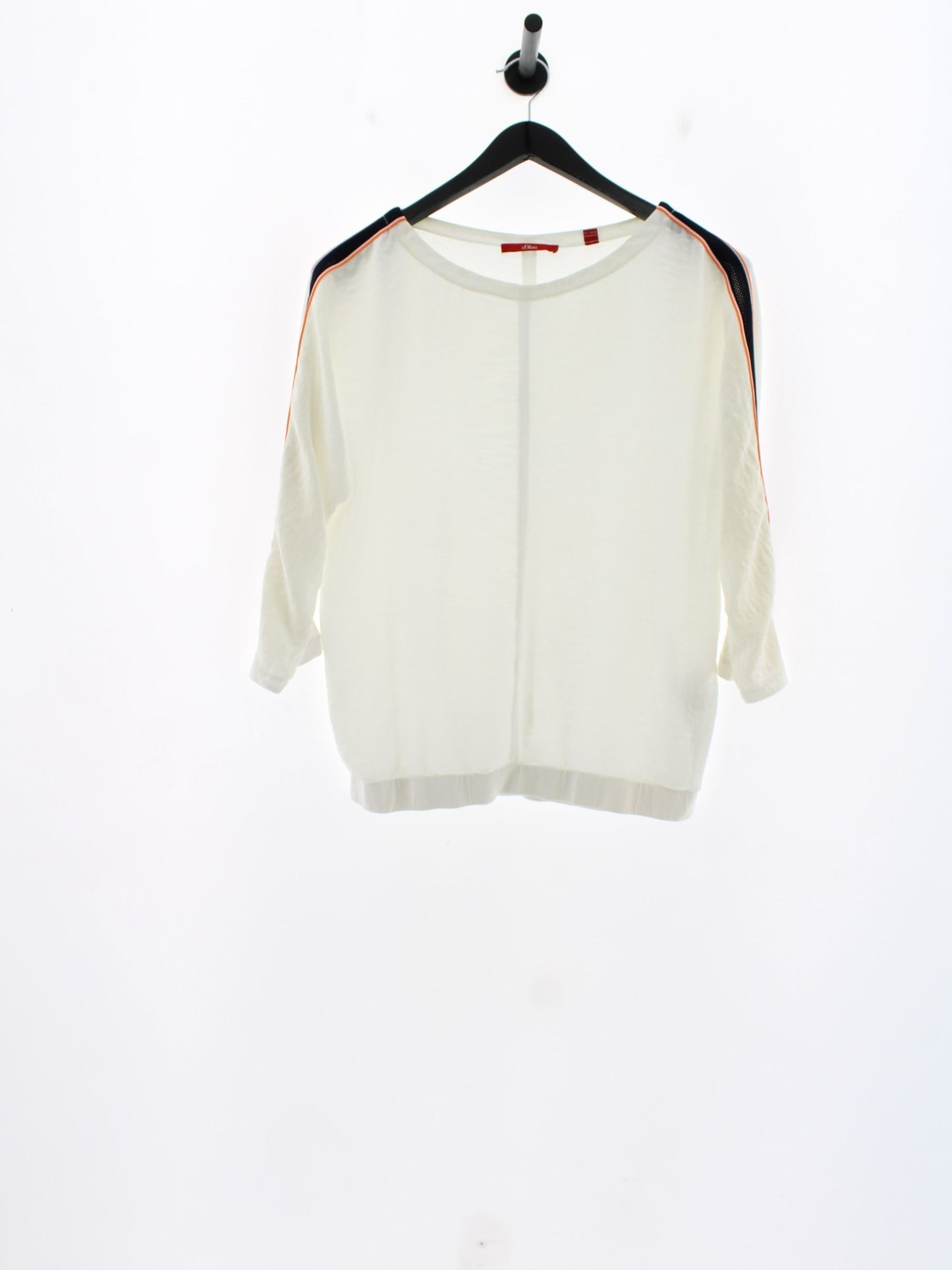 b9b9cb34d55d8f4c234216c9ab3f820f