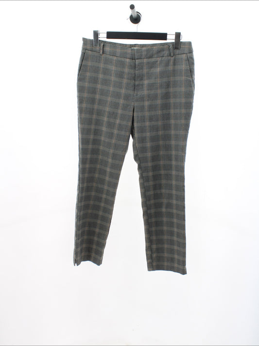 ab02f32bec2f0321e7d0c57973368435