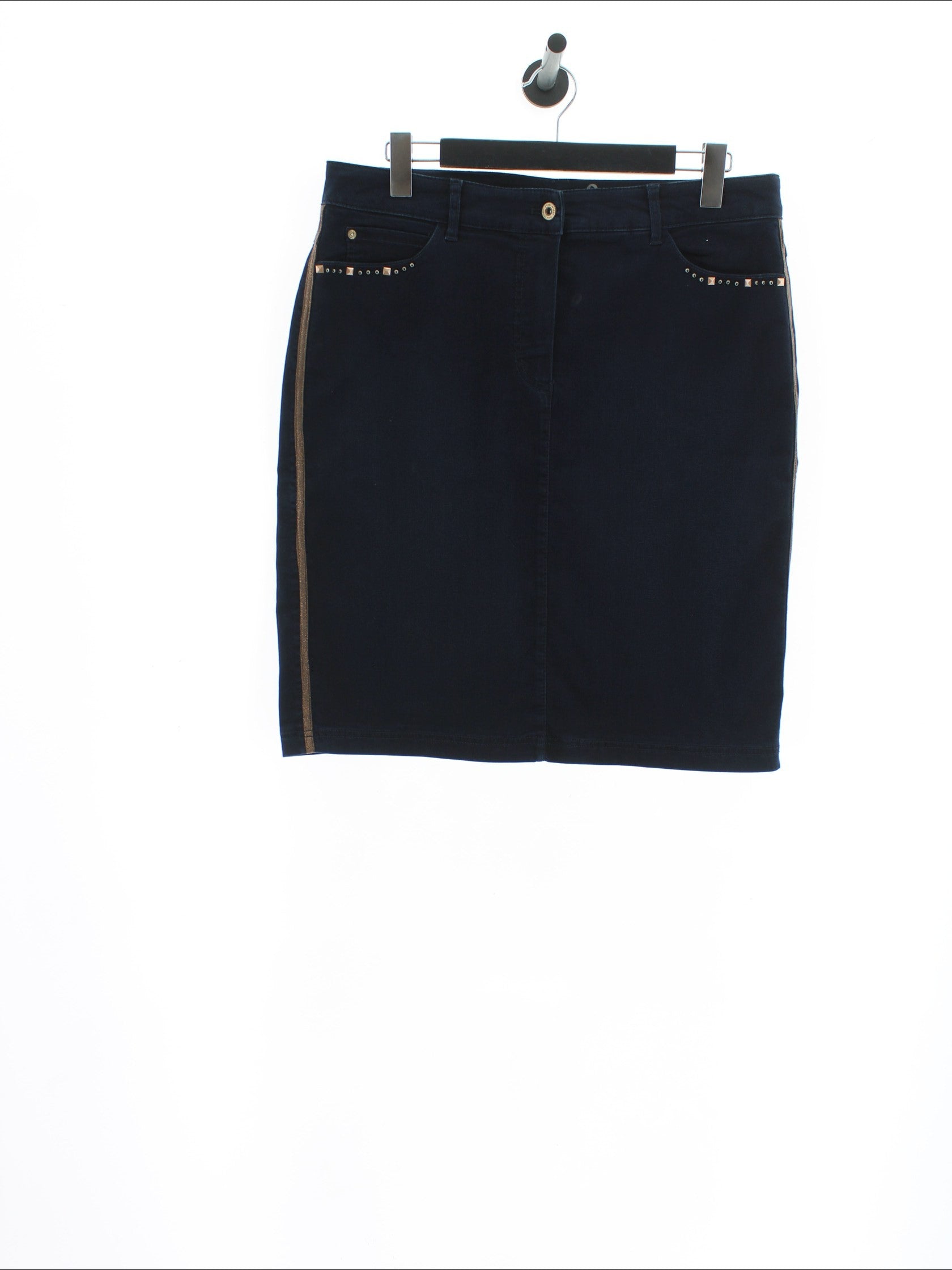 ad732fe7e7a40cdc2d2192fc8337421c