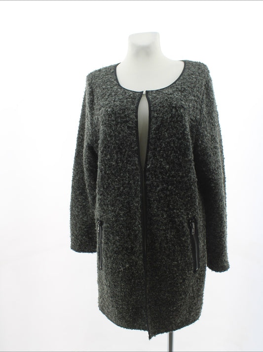 fd230460dc301efd16a6f2183f324a24