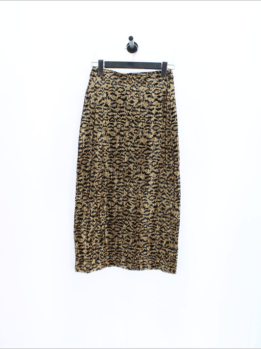 f4df86257ca16fe9b5c0956ee761d51c