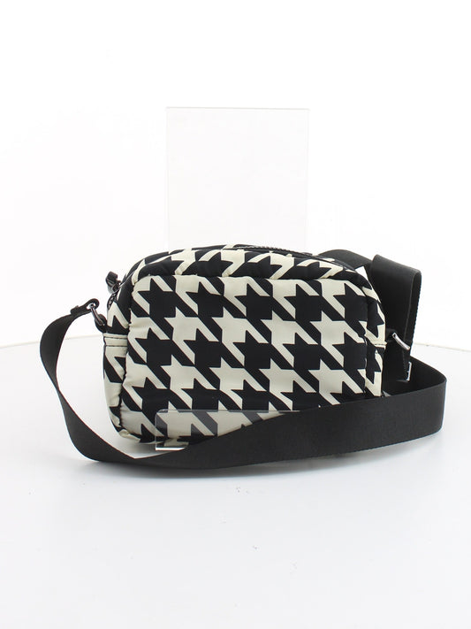 2f4154ba9e8a655f8214a04e84222957