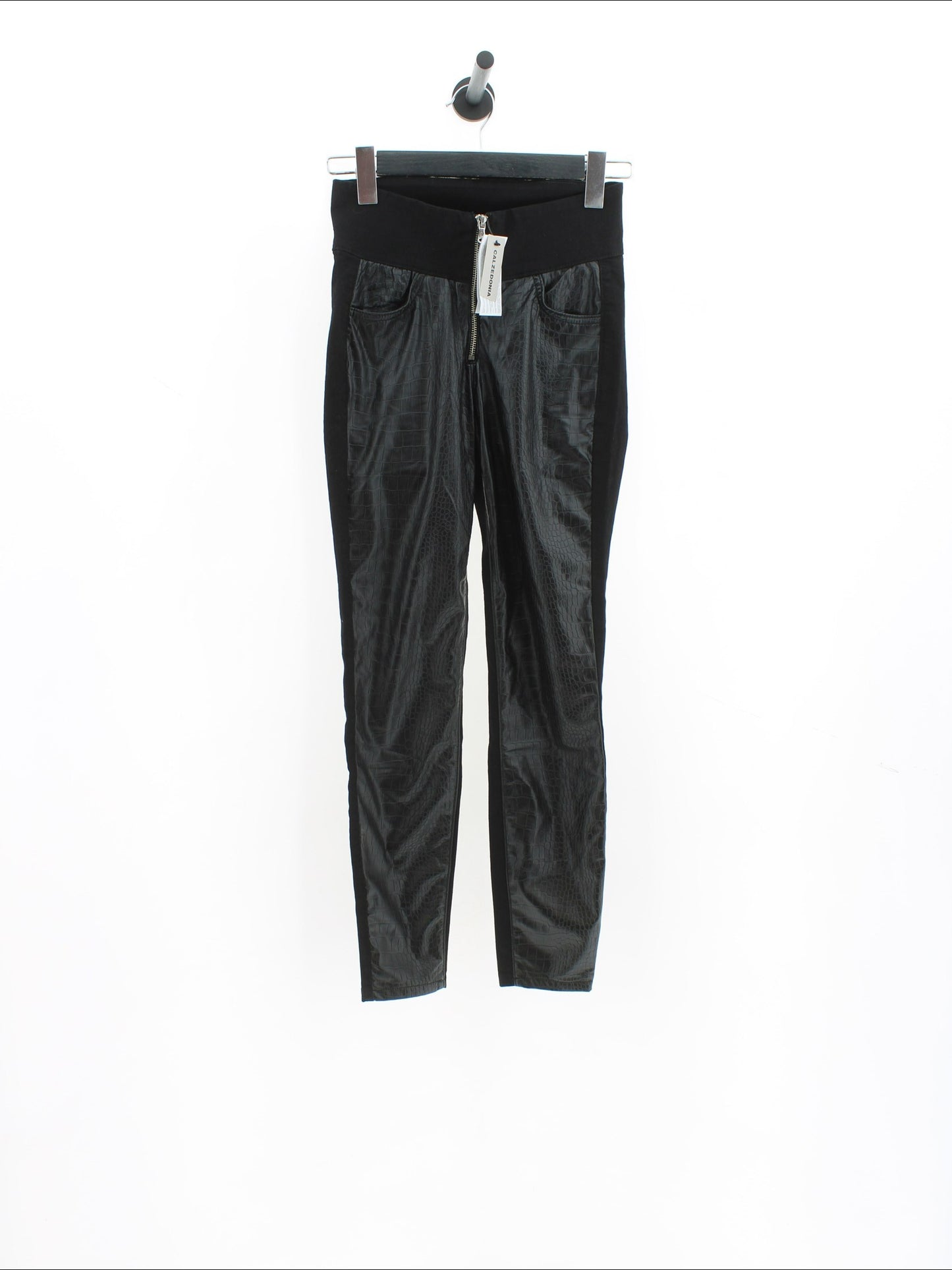 01d932627294a64de376cea23370238c