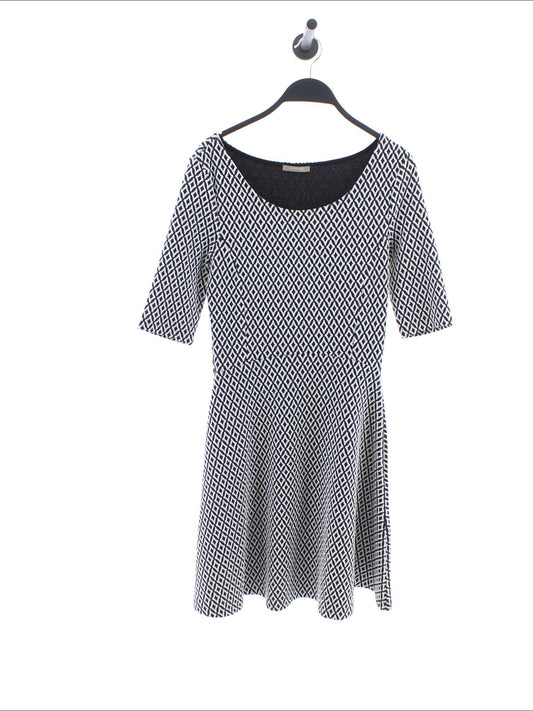 4ce274c593bc8aba69c33a52d1573066