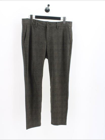 64c11a076f297911ec220381e48d7040