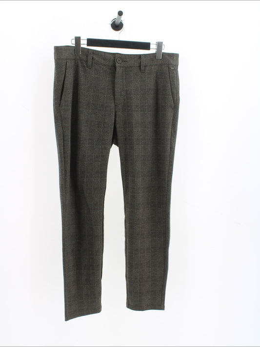 64c11a076f297911ec220381e48d7040