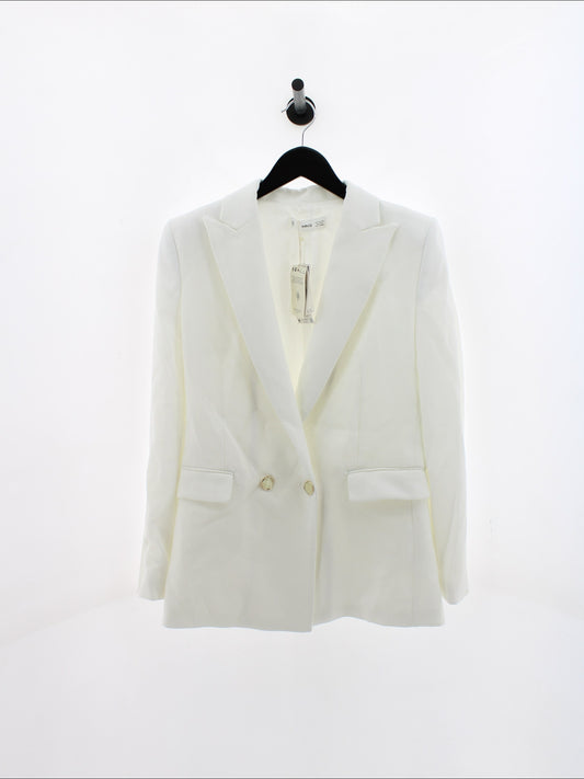 a023fa3f1992ffde83e59a5b3b3e5681