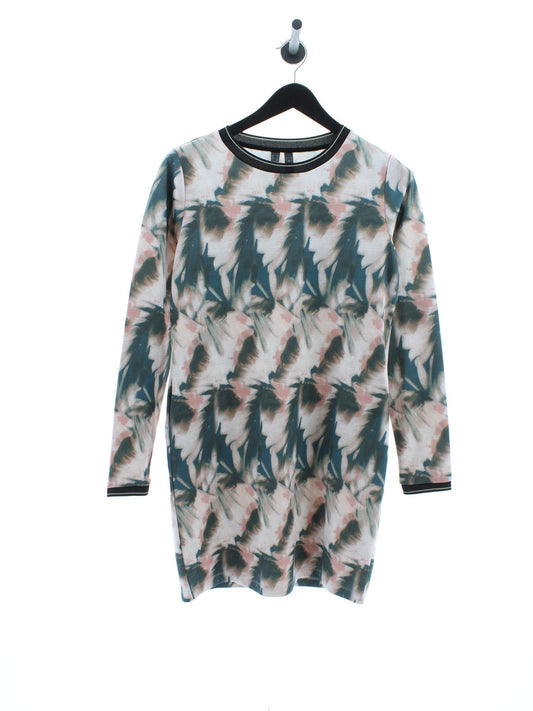 1435bdfcf4a2307e53e0194fc9b7bba9