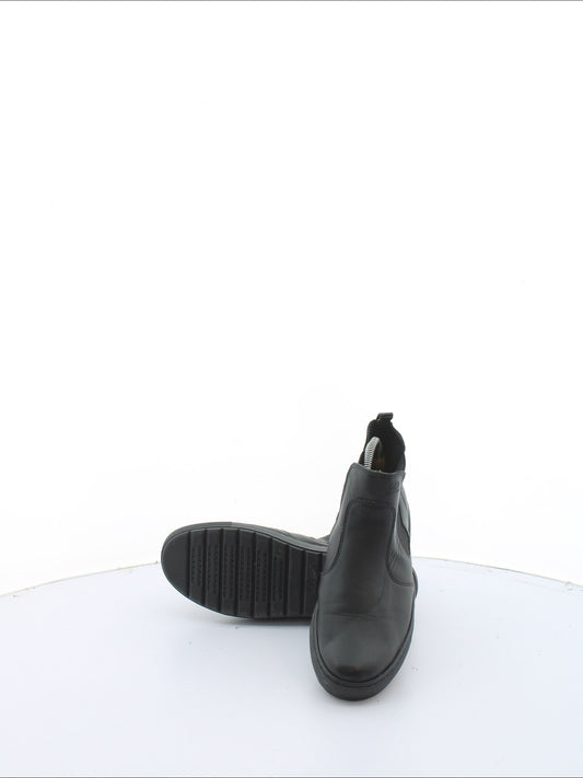 03eeebd813ed936485cdb4f38654521a