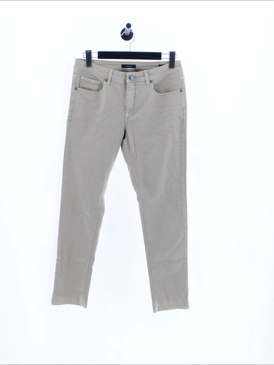 d700b7cb5d63ebefe53fb8f792f94635