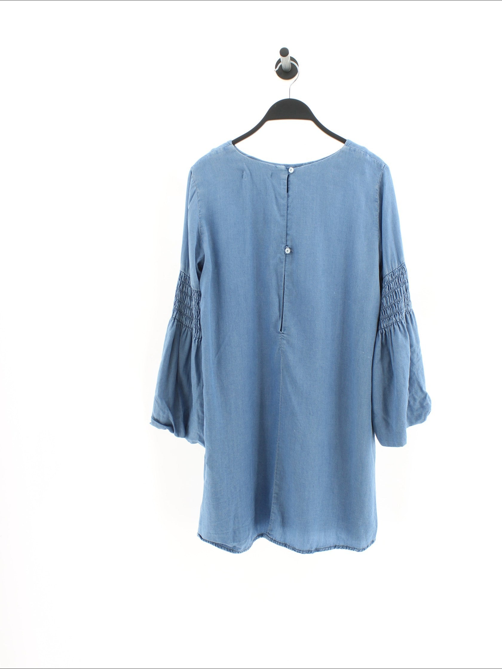 3935be44b41c1168915804747b5d975a