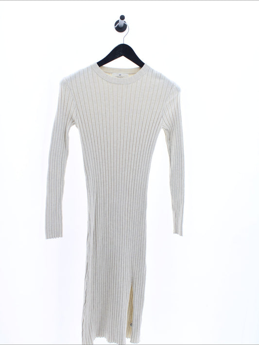 aa95ad79bd5b8a5772c286aa7e2ec327