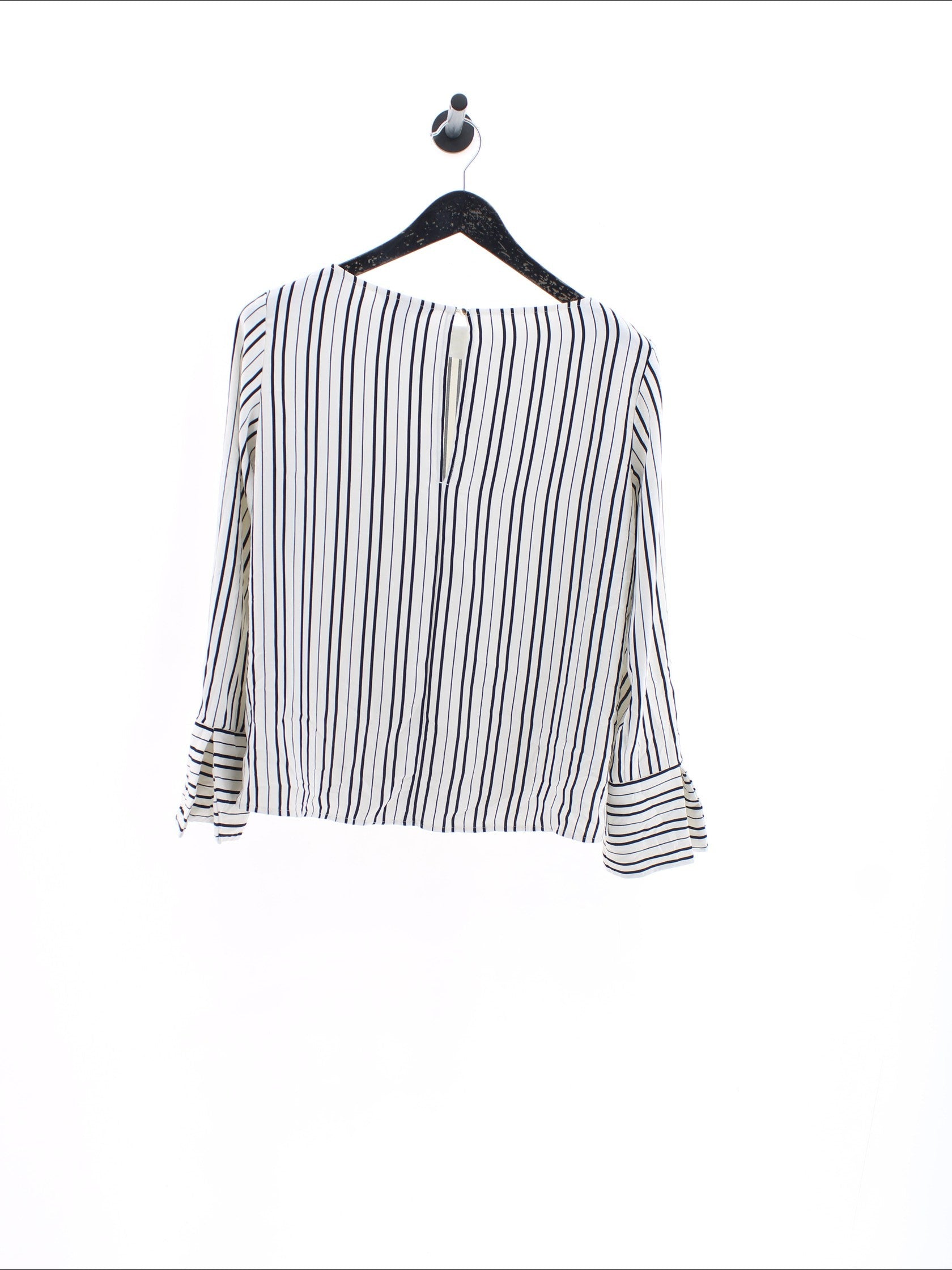 cdbaf8e71704b0e981ab5cf23dfc152a