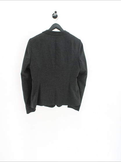 d3701565c1693b8d203bf18810fa70e7