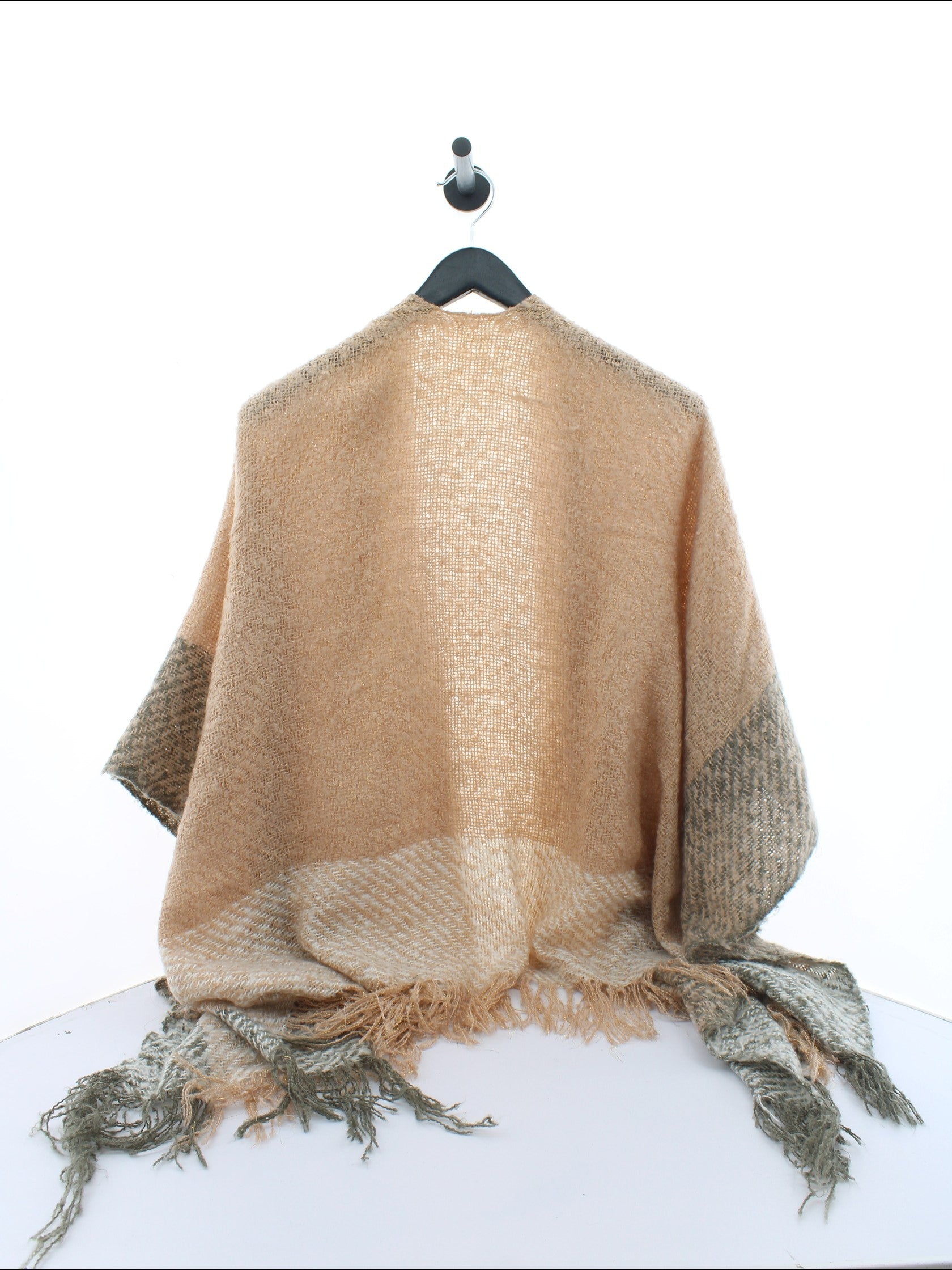 7caa74d5acc0cdd76c443e6dcd37e70e