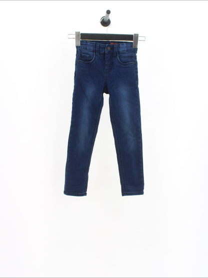 b3b3075fcda1af141df8f8f4a04fc815